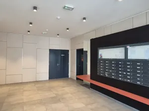 Pronájem bytu 2+kk, Praha - Modřany, Komořanská, 50 m2