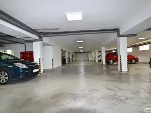 Pronájem bytu 1+kk, Praha - Újezd nad Lesy, Staroújezdská, 35 m2