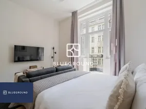 Pronájem bytu 1+kk, Praha - Bubeneč, Veletržní, 37 m2
