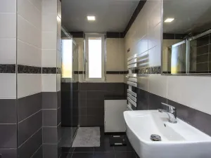 Prodej bytu 3+1, Pardubice - Zelené Předměstí, Čihákova, 138 m2