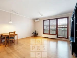 Pronájem bytu 2+kk, Praha - Vysočany, Jana Přibíka, 62 m2