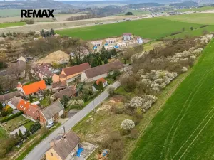 Prodej pozemku pro bydlení, Slaný, 656 m2