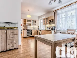 Prodej rodinného domu, Kyselka, 230 m2