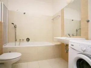 Pronájem bytu 5+1, Praha - Smíchov, Štefánikova, 168 m2