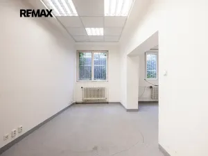 Pronájem výrobních prostor, Rudná, Masarykova, 1270 m2