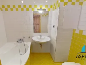 Prodej bytu 2+1, Praha - Malešice, Káranská, 53 m2