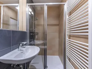 Pronájem bytu 2+kk, Praha - Vinohrady, náměstí Jiřího z Lobkovic, 43 m2