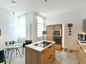 Prodej atypického bytu, Praha, Valentinská, 108 m2