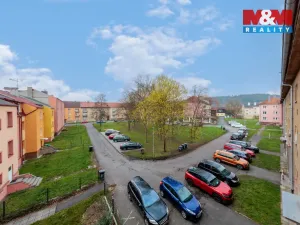 Prodej bytu 3+1, Karlovy Vary - Dvory, Lipová, 62 m2