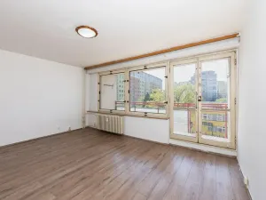 Prodej bytu 3+1, Praha - Letňany, Místecká, 70 m2