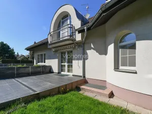 Pronájem vily, Průhonice, Pod Valem, 400 m2
