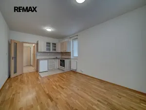 Pronájem bytu 1+kk, Poděbrady, Čechova, 28 m2