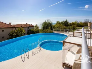 Prodej bytu 2+kk, Kavarna, Bulharsko, 97 m2