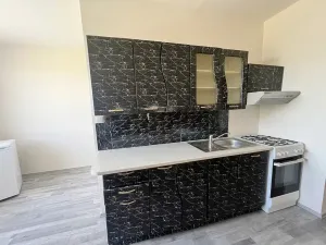 Prodej bytu 3+1, Líšťany - Luhov, 70 m2