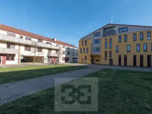 Pronájem bytu 2+kk, Praha - Běchovice, Mladých Běchovic, 51 m2