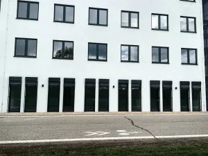 Pronájem kanceláře, Praha - Letňany, Beranových, 102 m2