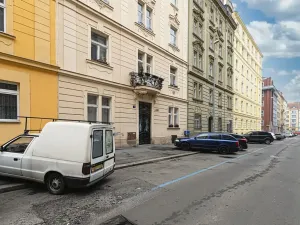 Pronájem bytu 2+kk, Praha - Vršovice, Orelská, 60 m2