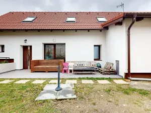 Prodej rodinného domu, Hradešín, 207 m2