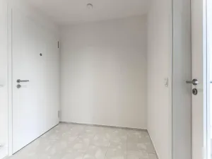 Pronájem bytu 2+kk, Praha - Radlice, U Komína, 45 m2