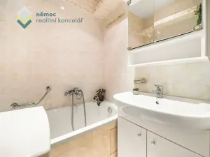 Prodej bytu 3+1, Praha - Hloubětín, Poděbradská, 72 m2