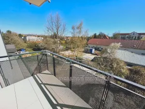 Pronájem bytu 1+kk, České Budějovice, Na Zlaté stoce, 28 m2