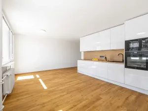 Prodej bytu 3+kk, Praha - Lhotka, Jílovská, 71 m2