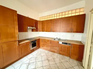 Pronájem bytu 3+1, Praha - Nové Město, Trojická, 95 m2