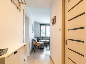 Pronájem bytu 2+kk, Praha - Kamýk, Zárubova, 39 m2