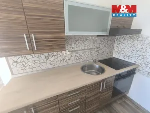 Pronájem bytu 1+kk, Ústí nad Labem - Krásné Březno, Dr. Horákové, 32 m2