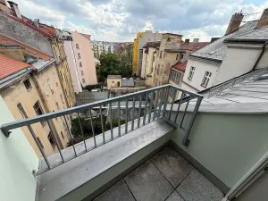 Pronájem bytu 1+kk, Praha - Holešovice, Letenské náměstí, 33 m2