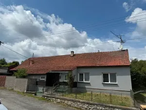 Prodej rodinného domu, Jesenec, 110 m2