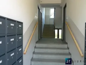 Prodej bytu 3+1, Praha - Strašnice, Černokostelecká, 64 m2