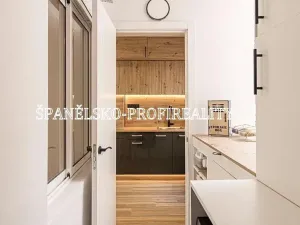 Prodej bytu 4+kk, Alicante, Španělsko, 102 m2