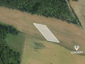 Prodej podílu pole, Libež, 1233 m2