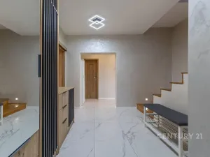 Prodej rodinného domu, Vojkovice, 180 m2