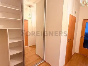 Pronájem bytu 2+kk, Praha - Vysočany, Podkovářská, 46 m2