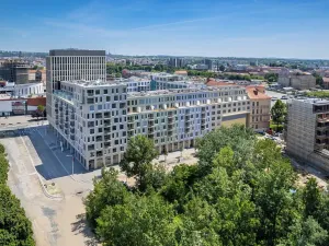 Pronájem garážového stání, Brno, Fuchsova, 9 m2