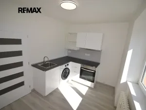 Pronájem bytu 1+1, Kladno, Sevastopolská, 28 m2