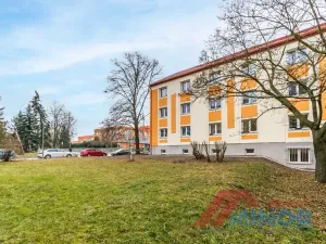 Pronájem bytu 1+1, Slaný, Rabasova, 28 m2