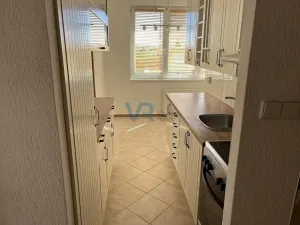 Prodej bytu 2+1, Trhové Sviny, Sídliště, 58 m2