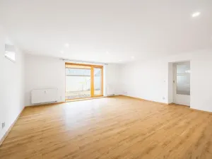 Prodej bytu 2+kk, Praha - Lhotka, K Novému dvoru, 64 m2