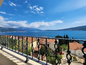 Prodej bytu 4+kk, Bijela, Černá Hora, 105 m2