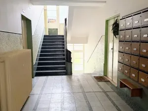 Prodej bytu 2+kk, Praha - Bubeneč, Lotyšská, 38 m2