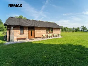 Prodej komerční nemovitosti, Chrášťany, 10917 m2