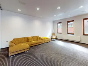 Prodej rodinného domu, Hradec Králové, Petra Jilemnického, 950 m2