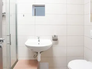 Pronájem kanceláře, Bystřany, Teplická, 420 m2