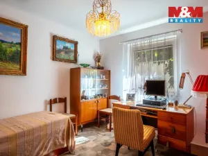 Prodej rodinného domu, Hajany, 285 m2