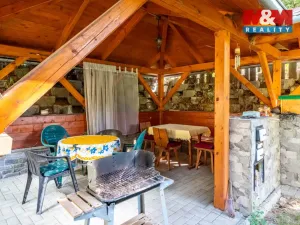 Prodej rodinného domu, Hajany, 285 m2