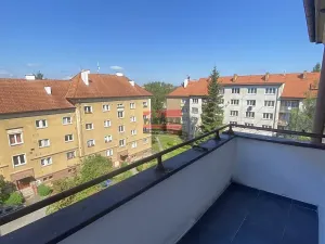 Pronájem bytu 4+1, Tábor, Husinecká, 107 m2