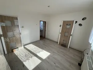 Prodej bytu 3+1, Slavětín nad Metují, 65 m2